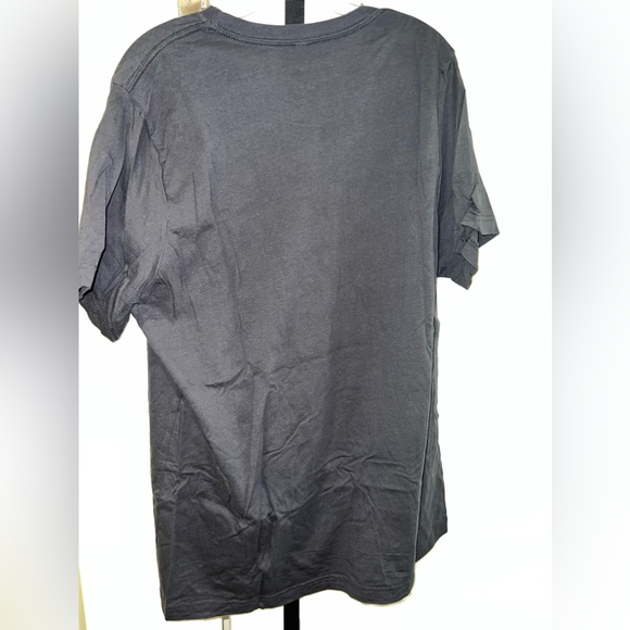 T-Shirt - Picture 2 of 2